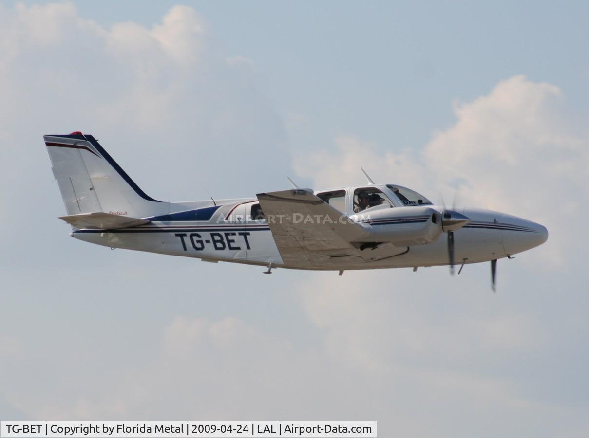 TG-BET, 1977 Beech 58 Baron Baron C/N TH-873, Beech 58 Baron