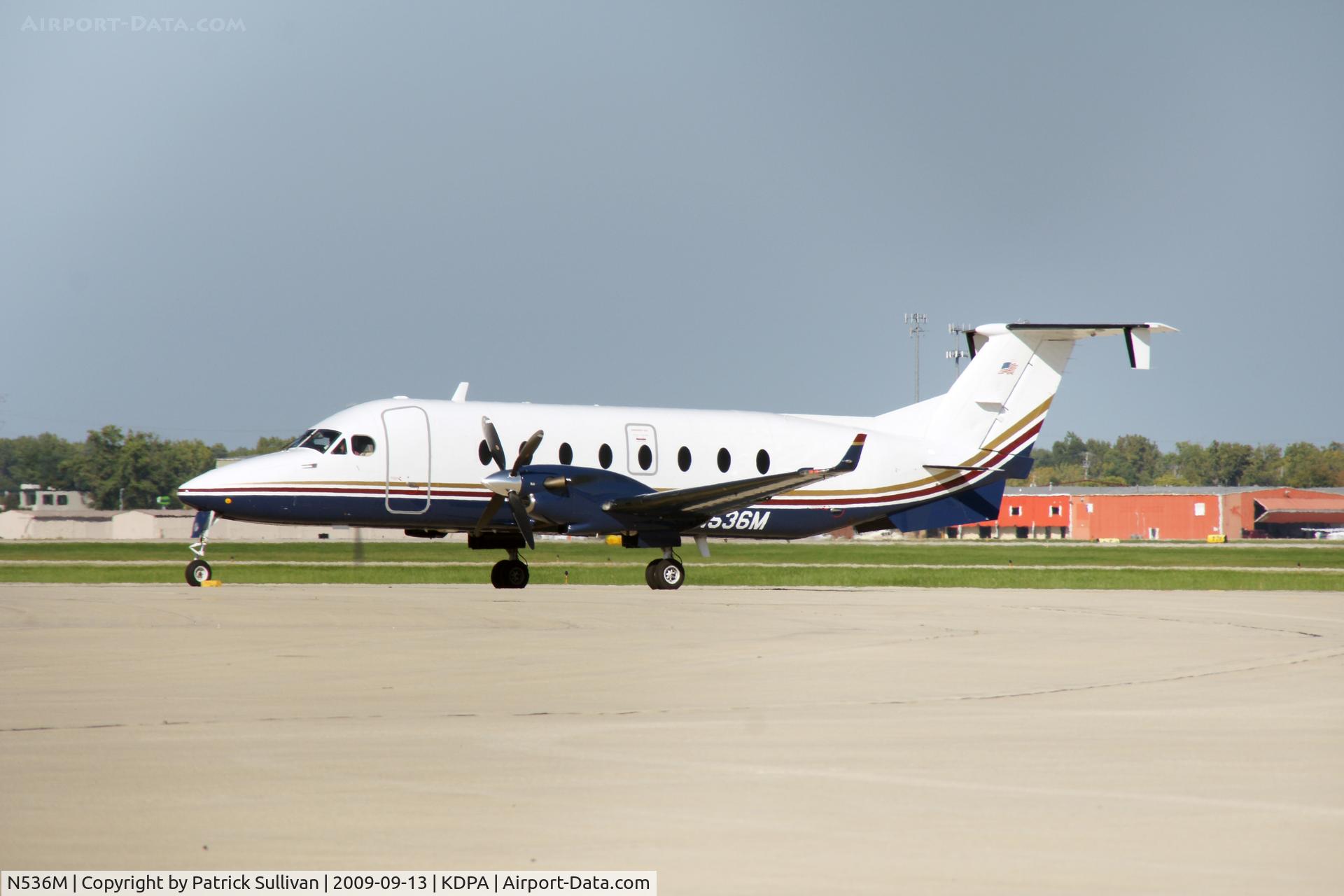 N536M, 1998 Beech 1900D C/N UE-334, On the ramp, DuPage Airport