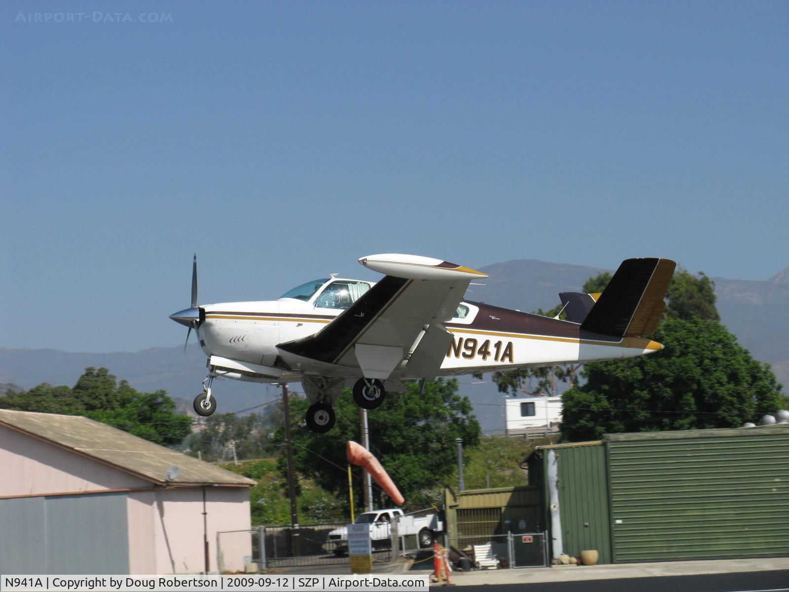 N941A, 1965 Beech S35 Bonanza C/N D-7865, 1965 Beech S35 BONANZA, Continental IO-520-B 285 Hp, landing Rwy 22