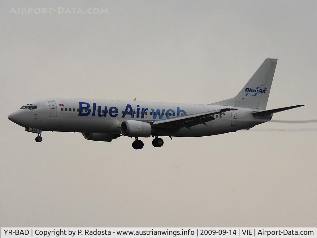 YR-BAD, 1992 Boeing 737-4C9 C/N 25429, Probably the first visit of a Blue Air 737 at VIE - arriving as JOR 153 from Bucharest