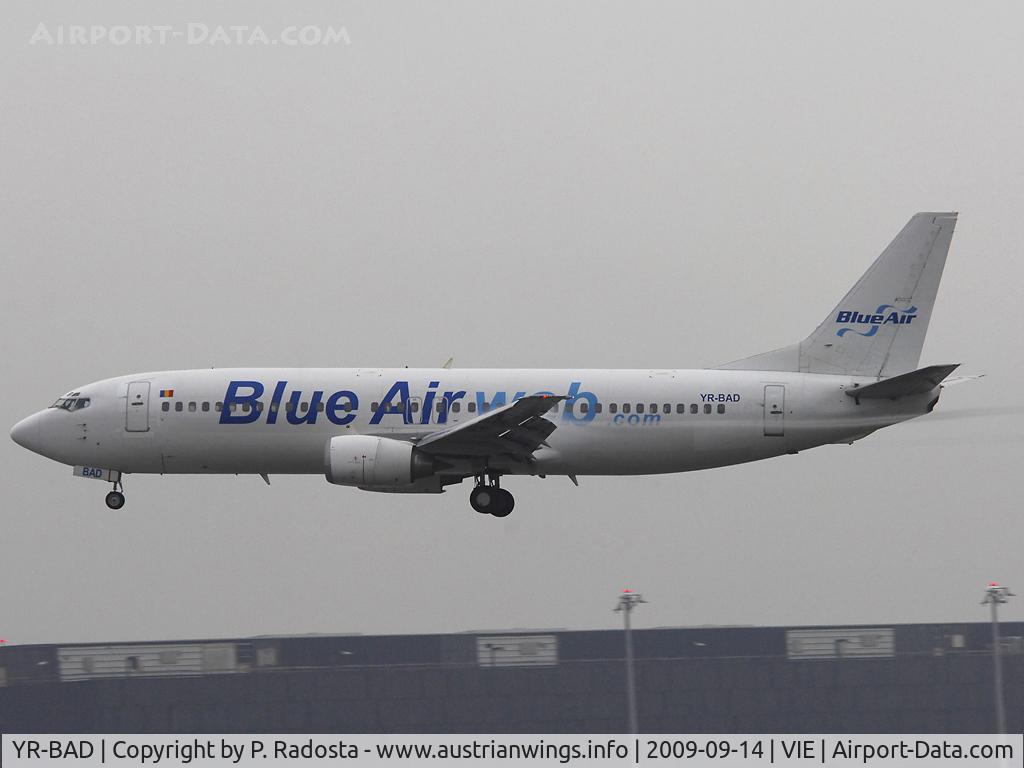 YR-BAD, 1992 Boeing 737-4C9 C/N 25429, Probably the first visit of a Blue Air 737 at VIE - arriving as JOR 153 from Bucharest