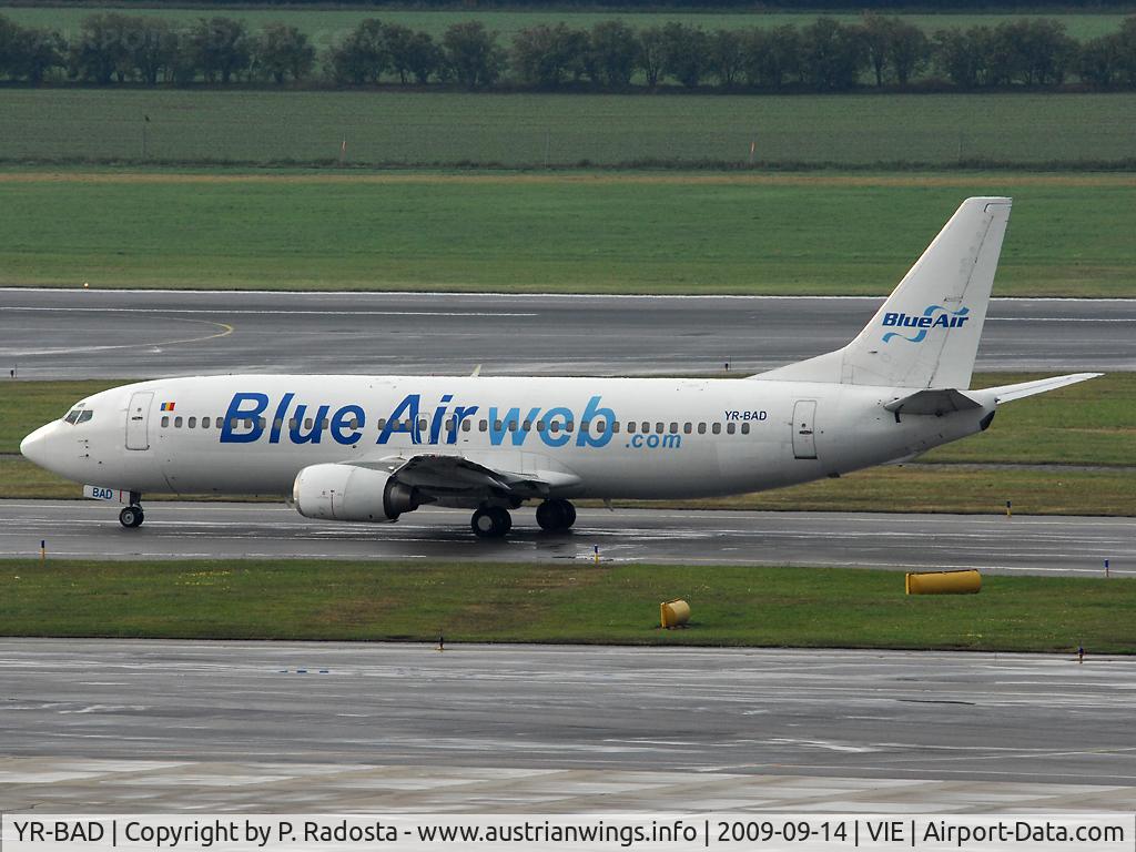 YR-BAD, 1992 Boeing 737-4C9 C/N 25429, Probably the first visit of a Blue Air 737 at VIE - departing as JOR 154 from Bucharest