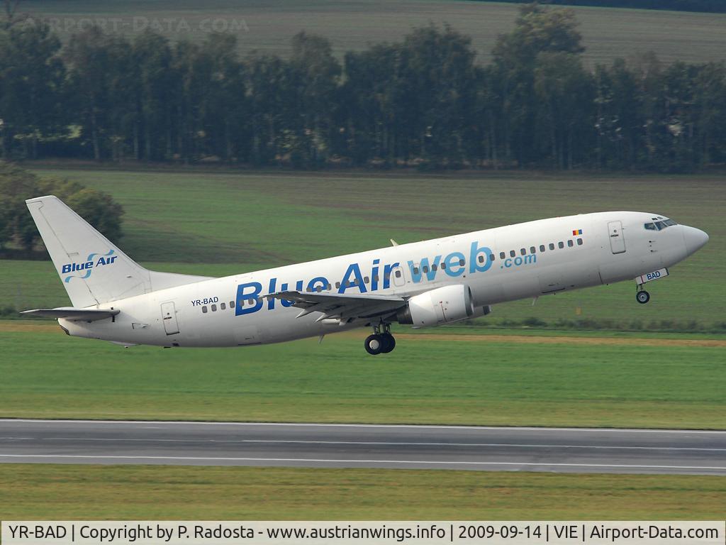 YR-BAD, 1992 Boeing 737-4C9 C/N 25429, Probably the first visit of a Blue Air 737 at VIE - departing as JOR 154 from Bucharest