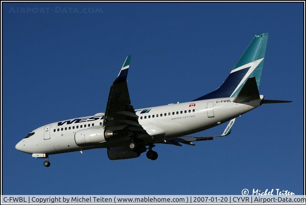 C-FWBL, 2003 Boeing 737-7CT C/N 32750, Westjet
