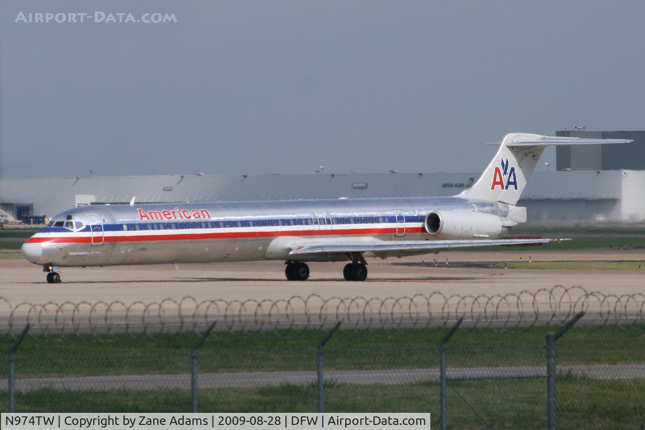 N974TW, 1999 McDonnell Douglas MD-83 (DC-9-83) C/N 53624, American Airlines at DFW
