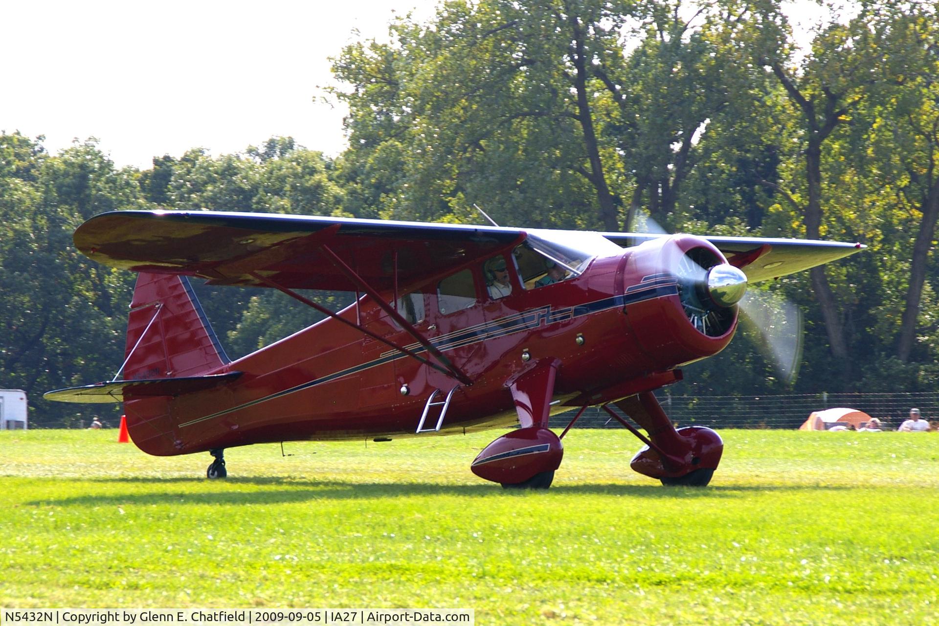 N5432N, 1940 Howard Aircraft DGA-15P C/N 519, At the Antique Airplane Association Fly In. GH-1 09769