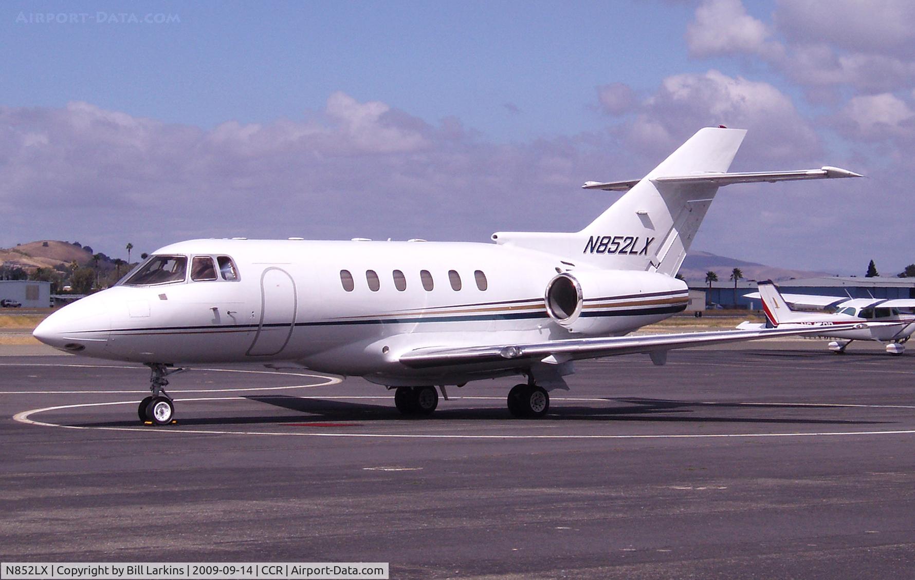 N852LX, 1999 Raytheon Hawker 800XP C/N 258397, Visitor