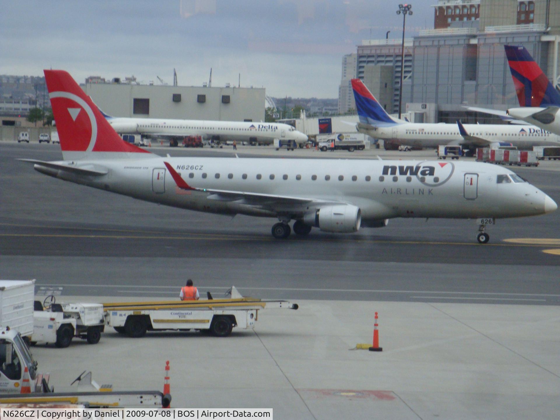 N626CZ, 2008 Embraer 175LR (ERJ-170-200LR) C/N 17000226, Taxing out of the gate.