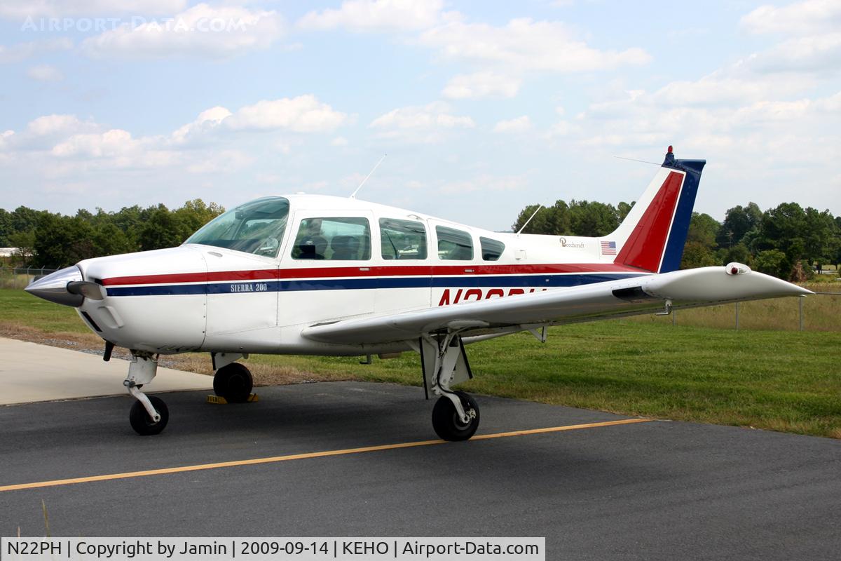 N22PH, 1976 Beech B24R Sierra C/N MC-407, Not the fastest thing in the world, but the Sierra sure is roomy!