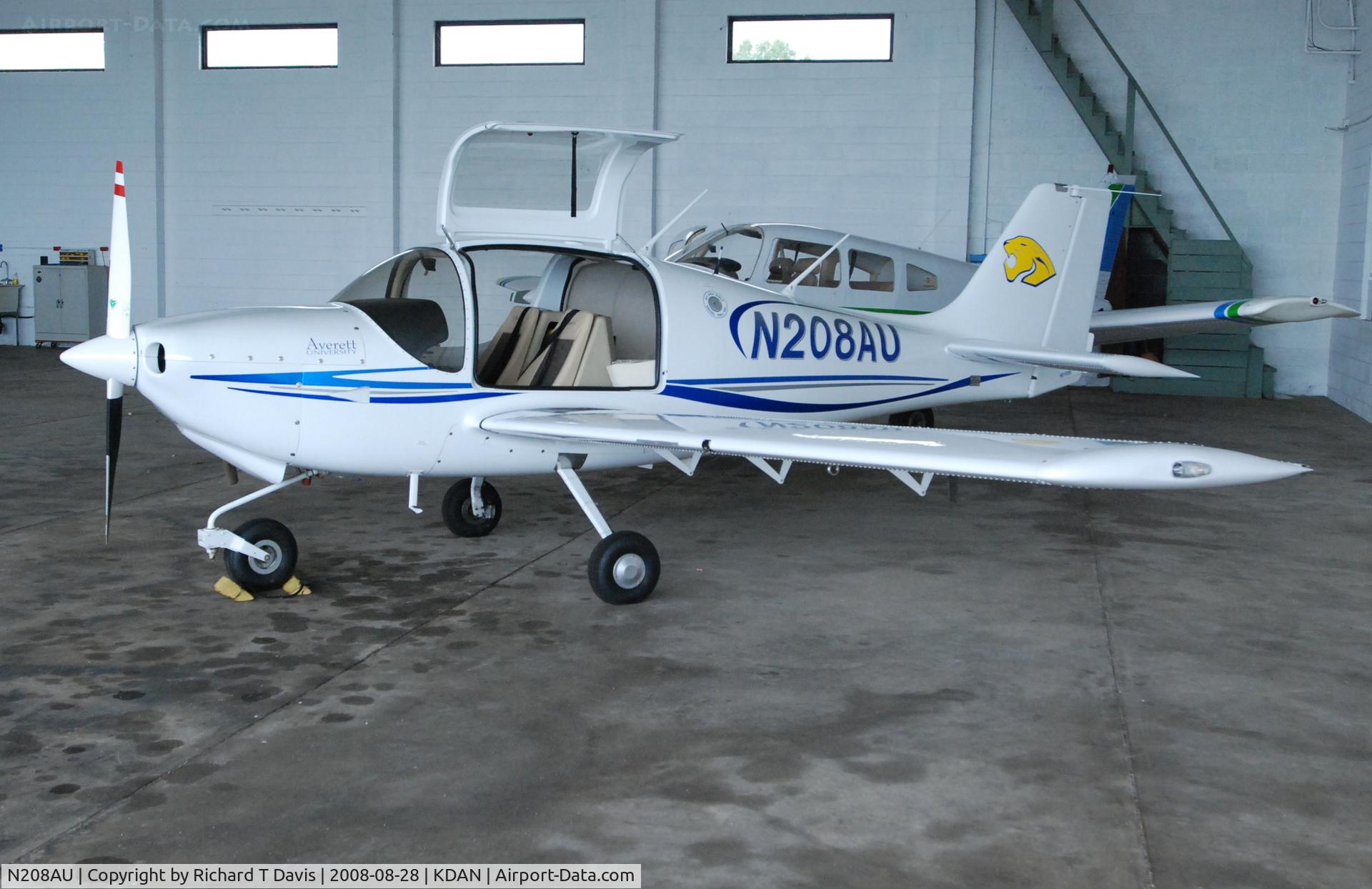 N208AU, 2008 Liberty XL-2 C/N 0114, 2008 Liberty XL-2 belongs to Averett University in Danville Va.