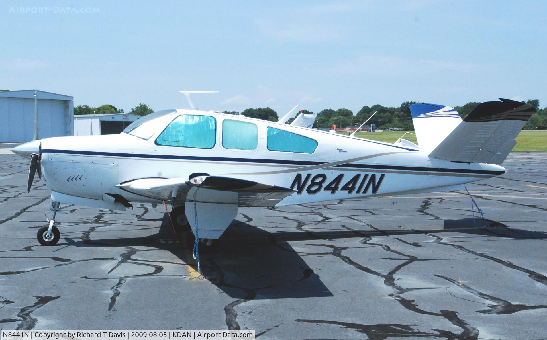 N8441N, 1968 Beech V35A Bonanza C/N D-8789, 1968 Beech V35A in Danville Va..