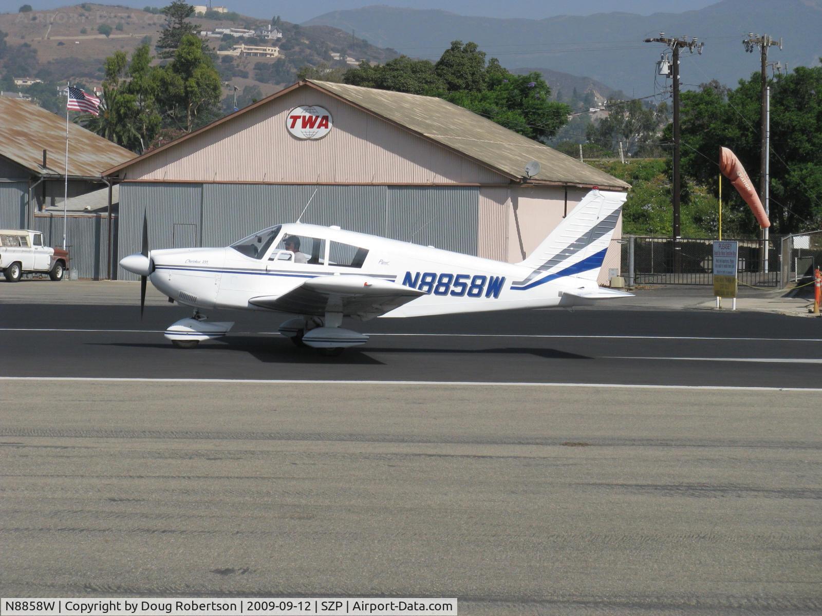 N8858W, 1964 Piper PA-28-235 C/N 28-10412, 1964 Piper PA-28-235 CHEROKEE 235, Lycoming O-540-B4B5 235 Hp, takeoff roll Rwy 22
