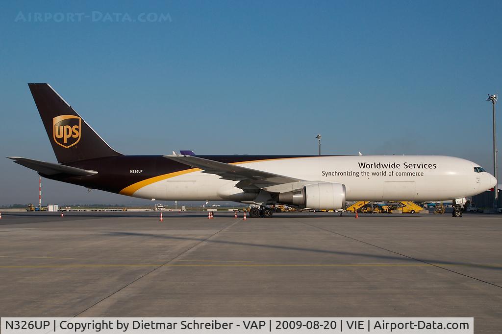 N326UP, 1998 Boeing 767-34AF C/N 27752, UPS Boeing 767-300