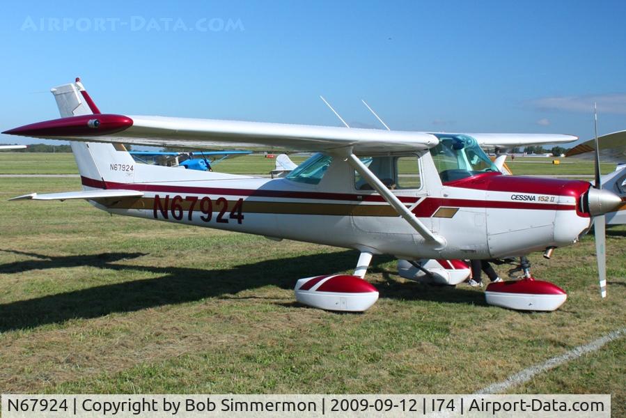 N67924, 1978 Cessna 152 C/N 15282102, MERFI fly-in, Urbana, Ohio