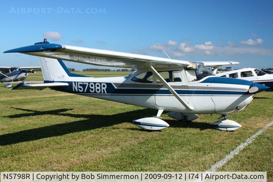 N5798R, 1965 Cessna 172G C/N 17253467, MERFI fly-in, Urbana, Ohio
