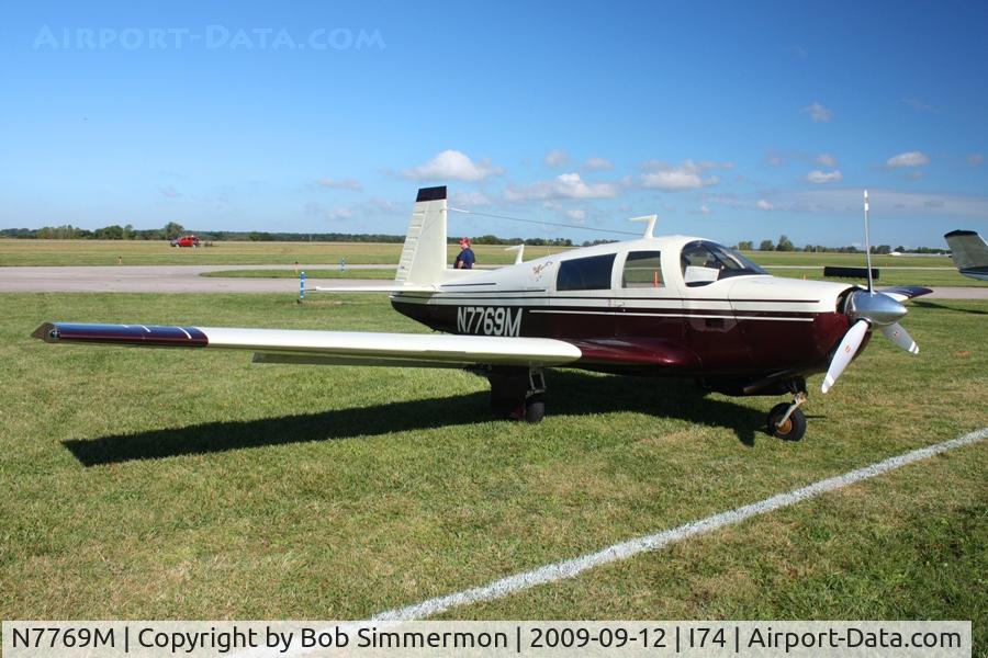 N7769M, 1974 Mooney M20F Executive C/N 22-0025, MERFI fly-in, Urbana, Ohio