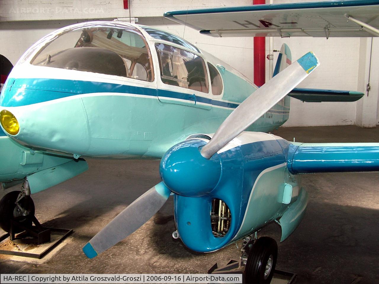 HA-REC, 1958 Let Aero Ae-45S Super C/N 05-011, Budapest is a traffic museum, a Petöfi hall.