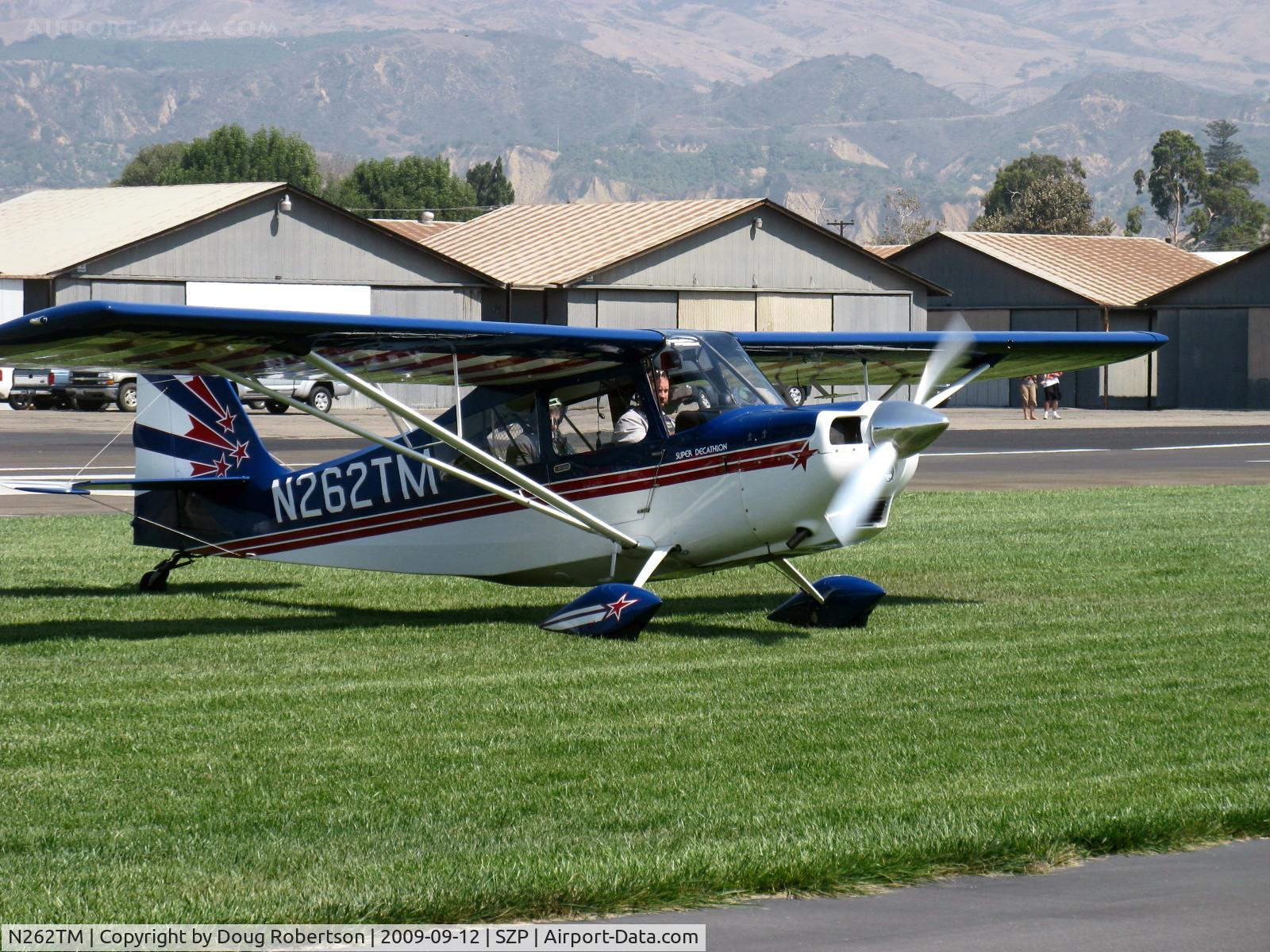 N262TM, 1992 American Champion 8KCAB Super Decathlon C/N 666-92, 1992 American Champion 8KCAB SUPER DECATHLON, Lycoming AEIO-360 180 Hp, parking