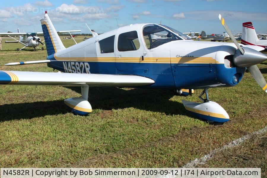 N4582R, 1965 Piper PA-28-140 C/N 28-21324, MERFI fly-in, Urbana, Ohio
