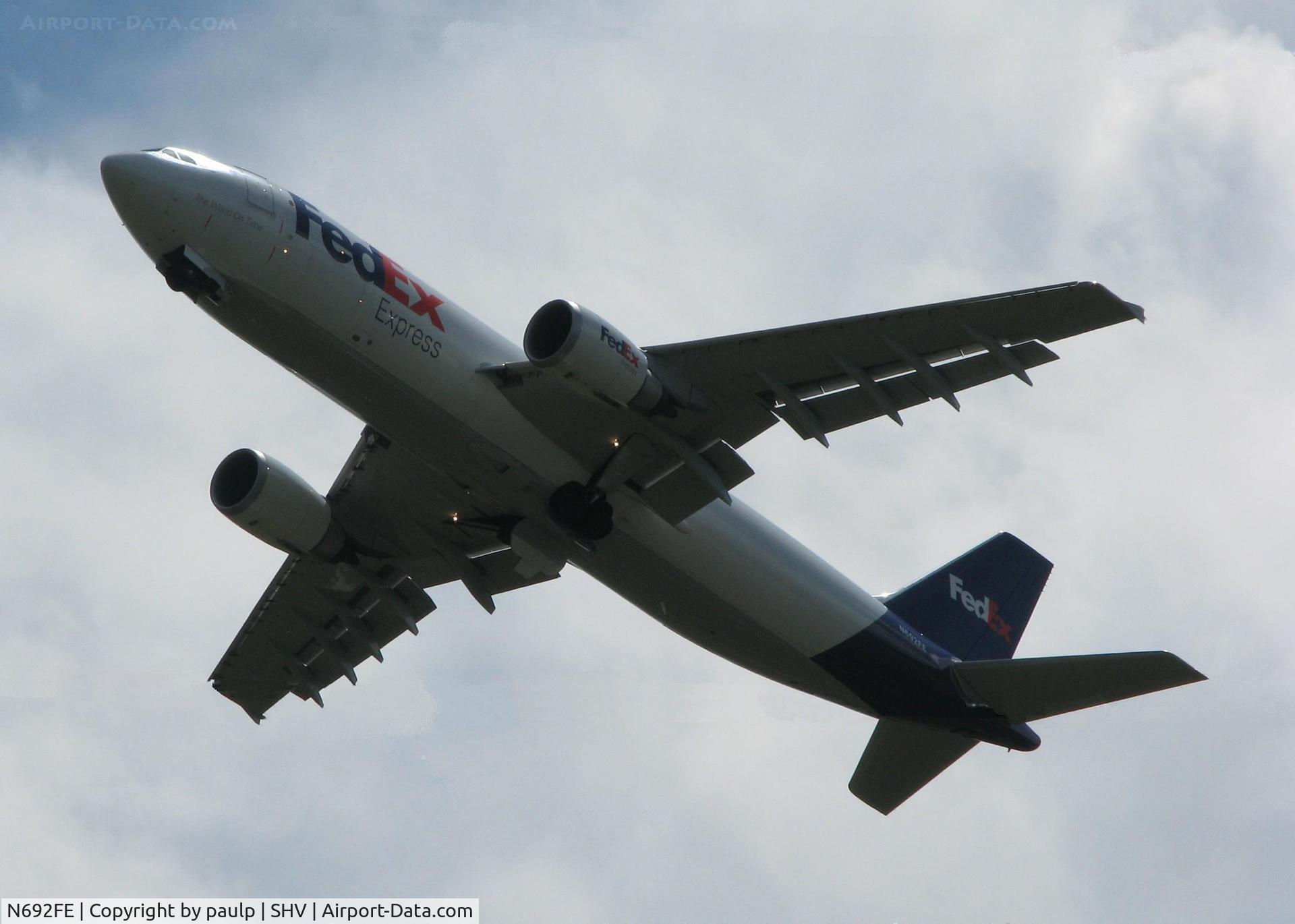 N692FE, 2007 Airbus A300F4-605R C/N 0878, Off of runway 5 at the Shreveport Regional airport.