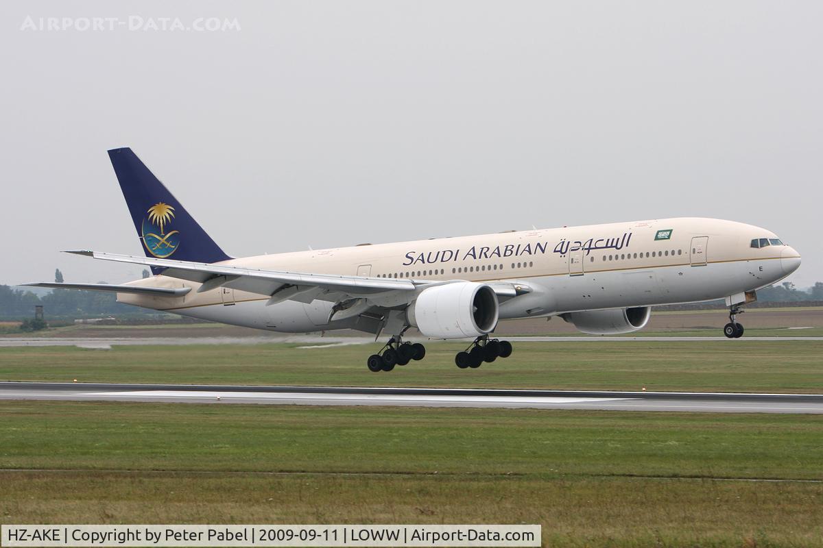 HZ-AKE, 1997 Boeing 777-268/ER C/N 28348, VIE09