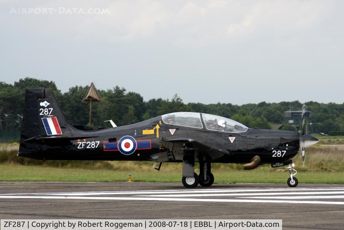 ZF287, 1991 Short S-312 Tucano T1 C/N S085/T58, 72(R)Squadron RAF.City of Leeds.Returning trainingsession Sanicole Air Show.