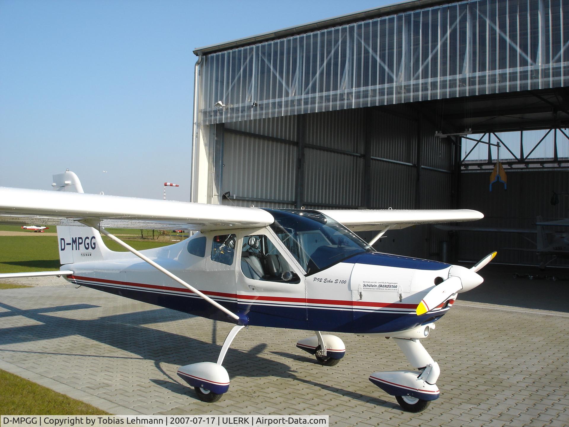 D-MPGG, 2000 Tecnam P-92 Echo S100 C/N 513, D-MPGG at his home airport Erkelenz-Kückhoven