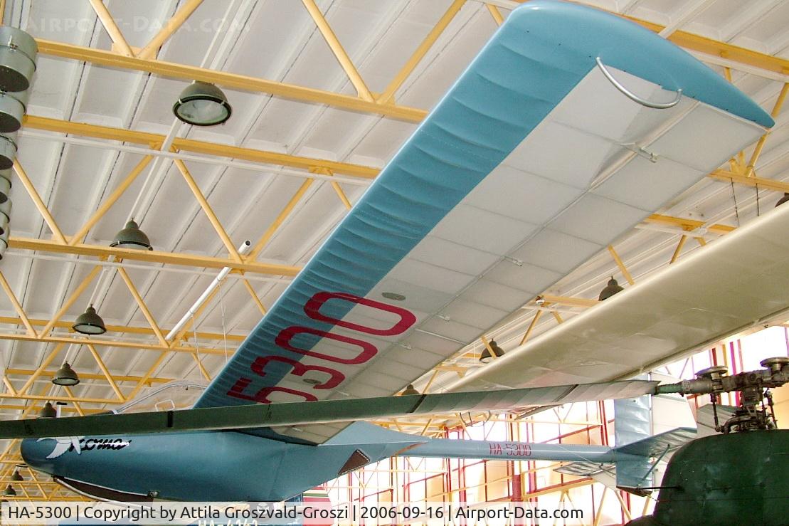 HA-5300, 1958 Rubik R-15F Fém-Koma C/N E-1153, Budapest is a traffic museum, a Petöfi hall.