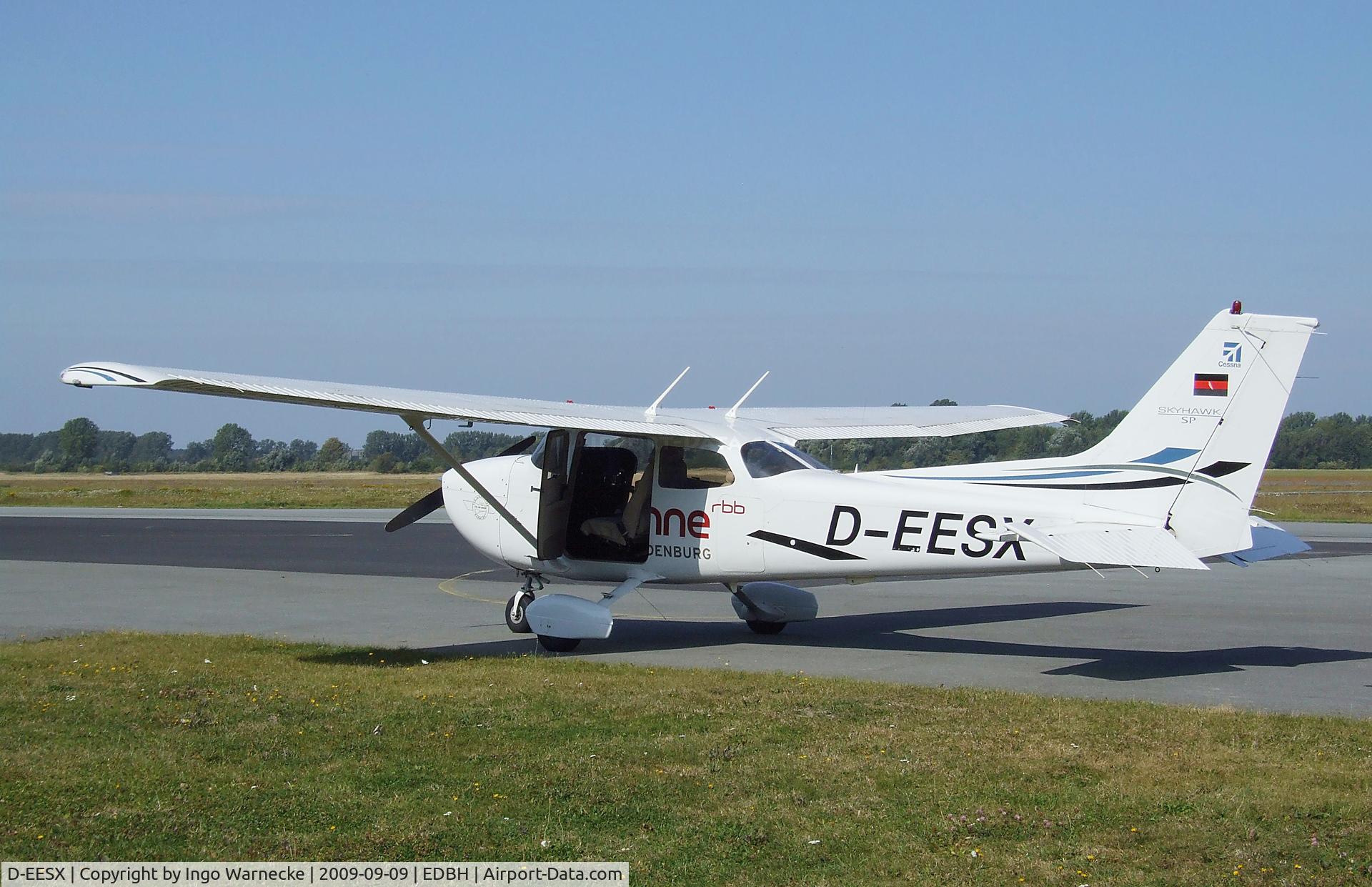 D-EESX, 2006 Cessna 172S Skyhawk SP C/N 172S10382, Cessna 172S Skyhawk SP at Stralsund/Barth airport