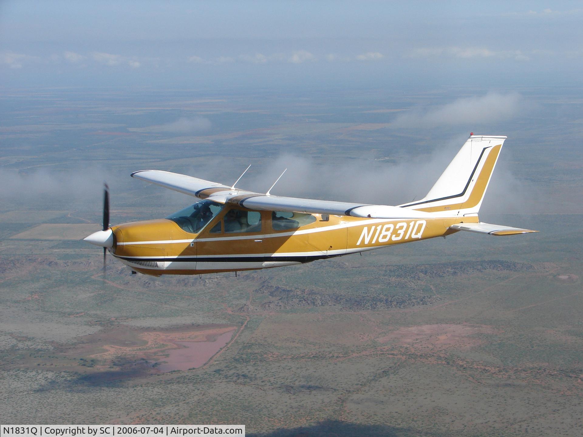 N1831Q, 1971 Cessna 177RG Cardinal C/N 177RG0231, N1831Q flying to Oshkosh