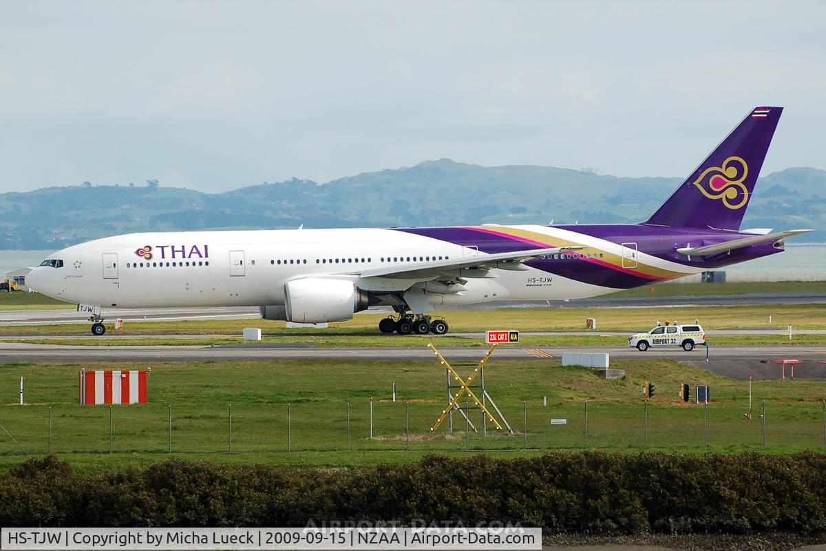 HS-TJW, 2007 Boeing 777-2D7/ER C/N 34591/672, At Auckland