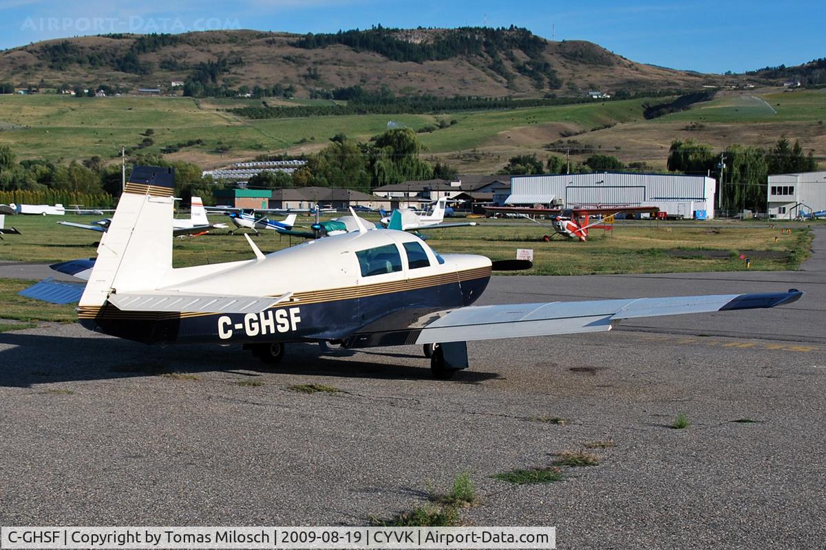 C-GHSF, 1980 Mooney M20K C/N 25-0452, Parked
