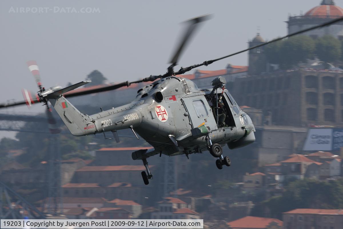 19203, 1993 Westland Super Lynx Mk.95 C/N 375, Red Bull Air Race Porto 2009 - Portugal Navy - Westland WG-13 Lynx Mk95