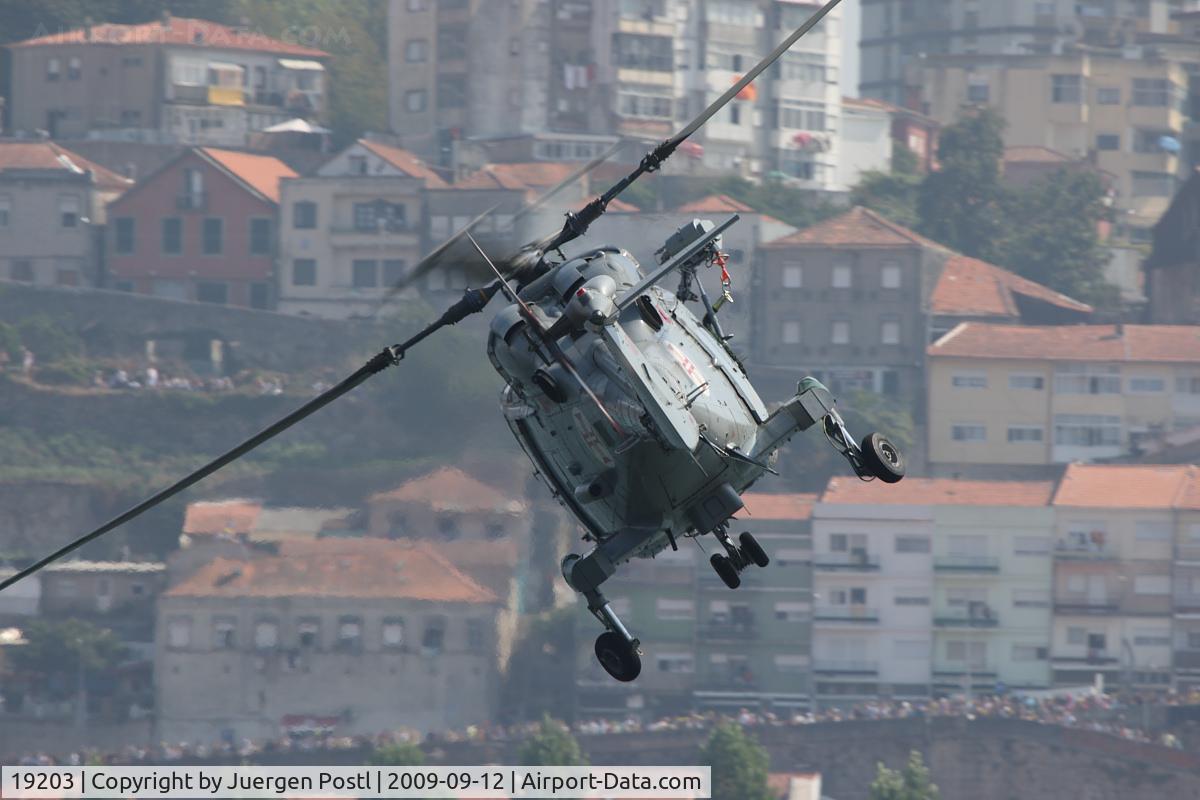 19203, 1993 Westland Super Lynx Mk.95 C/N 375, Red Bull Air Race Porto 2009 - Portugal Navy - Westland WG-13 Lynx Mk95