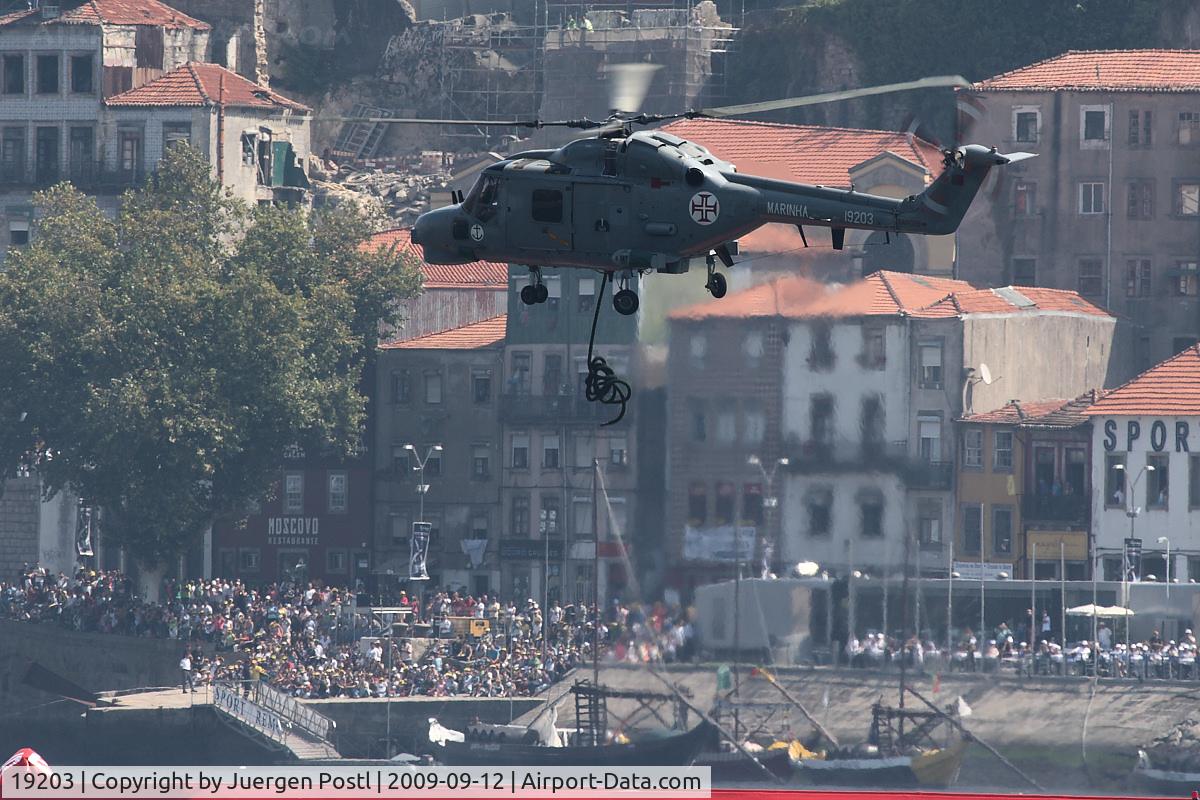 19203, 1993 Westland Super Lynx Mk.95 C/N 375, Red Bull Air Race Porto 2009 - Portugal Navy - Westland WG-13 Lynx Mk95