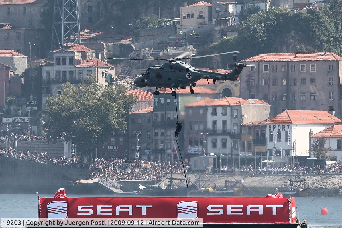 19203, 1993 Westland Super Lynx Mk.95 C/N 375, Red Bull Air Race Porto 2009 - Portugal Navy - Westland WG-13 Lynx Mk95