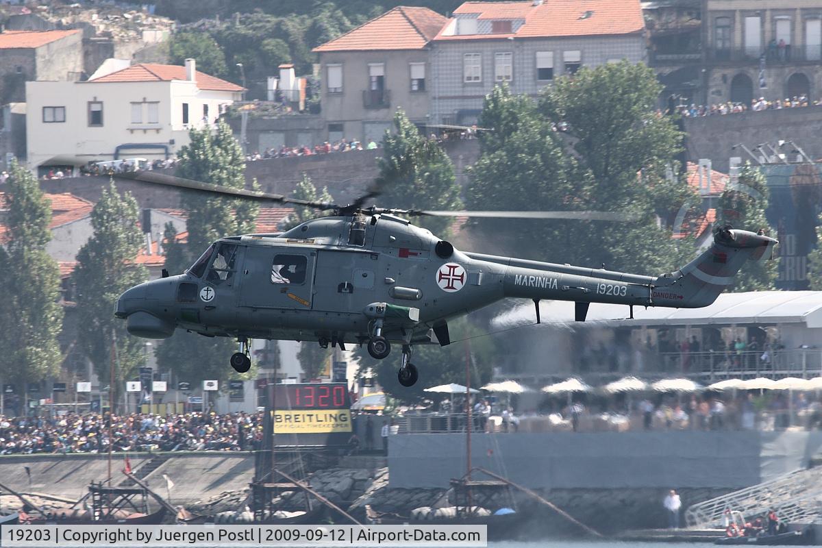 19203, 1993 Westland Super Lynx Mk.95 C/N 375, Red Bull Air Race Porto 2009 - Portugal Navy - Westland WG-13 Lynx Mk95