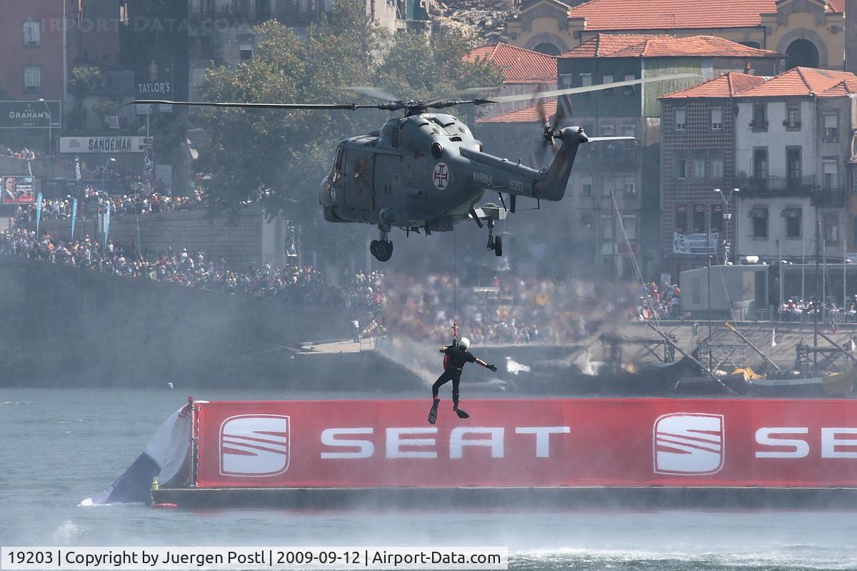 19203, 1993 Westland Super Lynx Mk.95 C/N 375, Red Bull Air Race Porto 2009 - Portugal Navy - Westland WG-13 Lynx Mk95