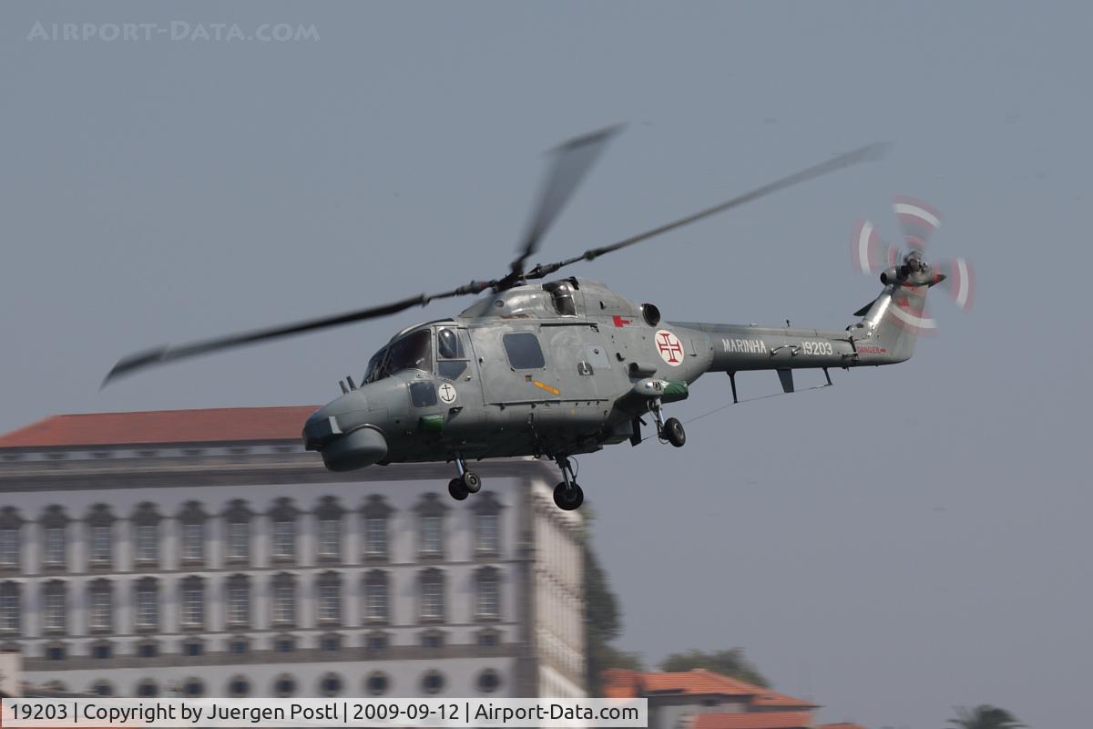 19203, 1993 Westland Super Lynx Mk.95 C/N 375, Red Bull Air Race Porto 2009 - Portugal Navy - Westland WG-13 Lynx Mk95