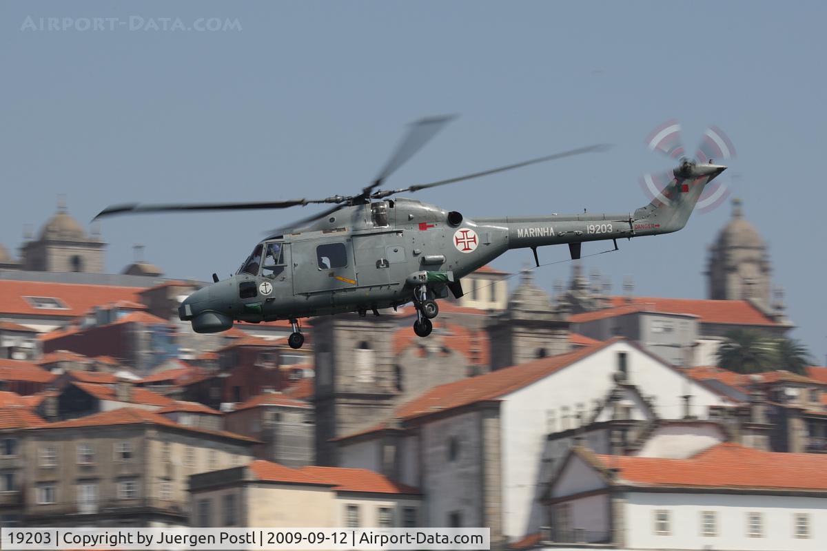 19203, 1993 Westland Super Lynx Mk.95 C/N 375, Red Bull Air Race Porto 2009 - Portugal Navy - Westland WG-13 Lynx Mk95
