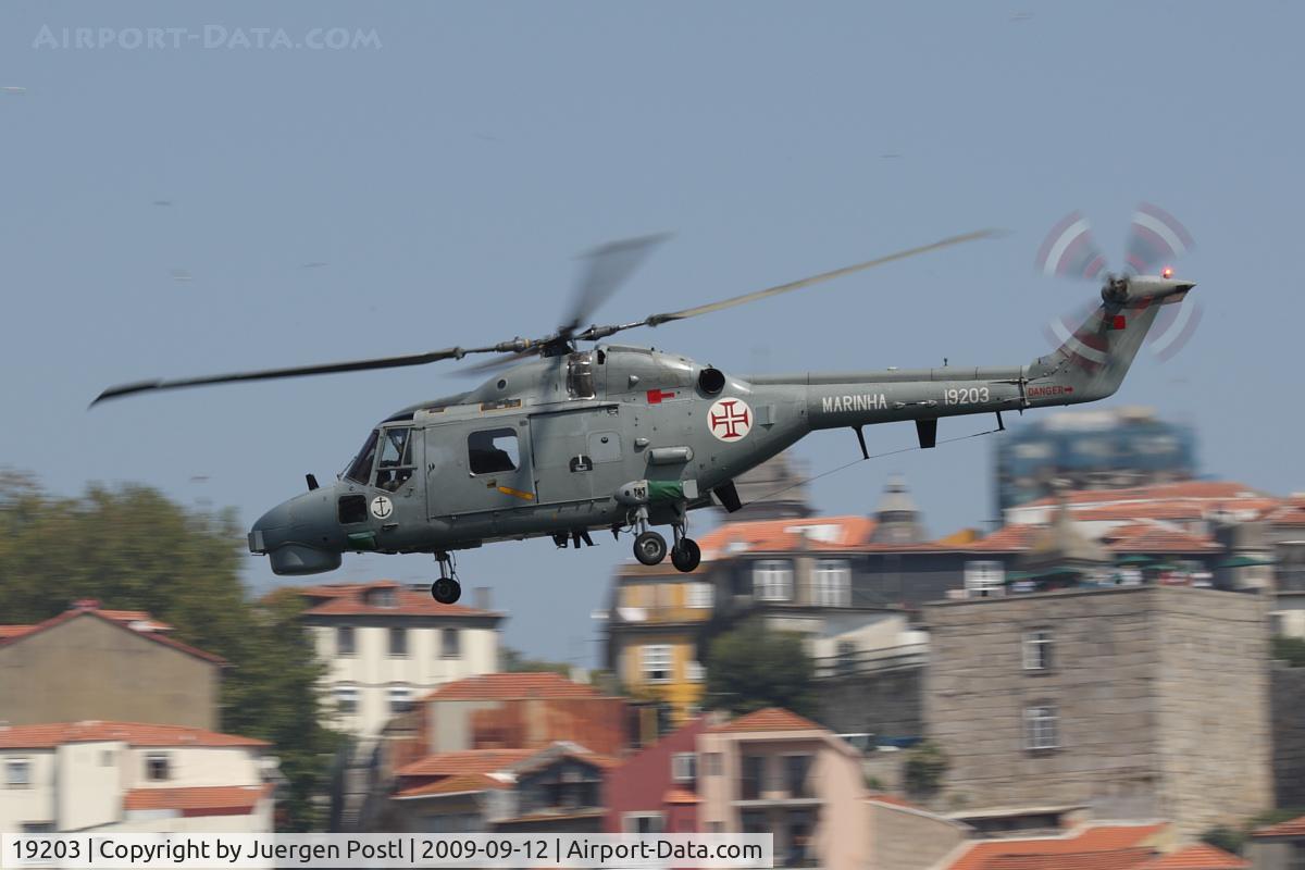 19203, 1993 Westland Super Lynx Mk.95 C/N 375, Red Bull Air Race Porto 2009 - Portugal Navy - Westland WG-13 Lynx Mk95