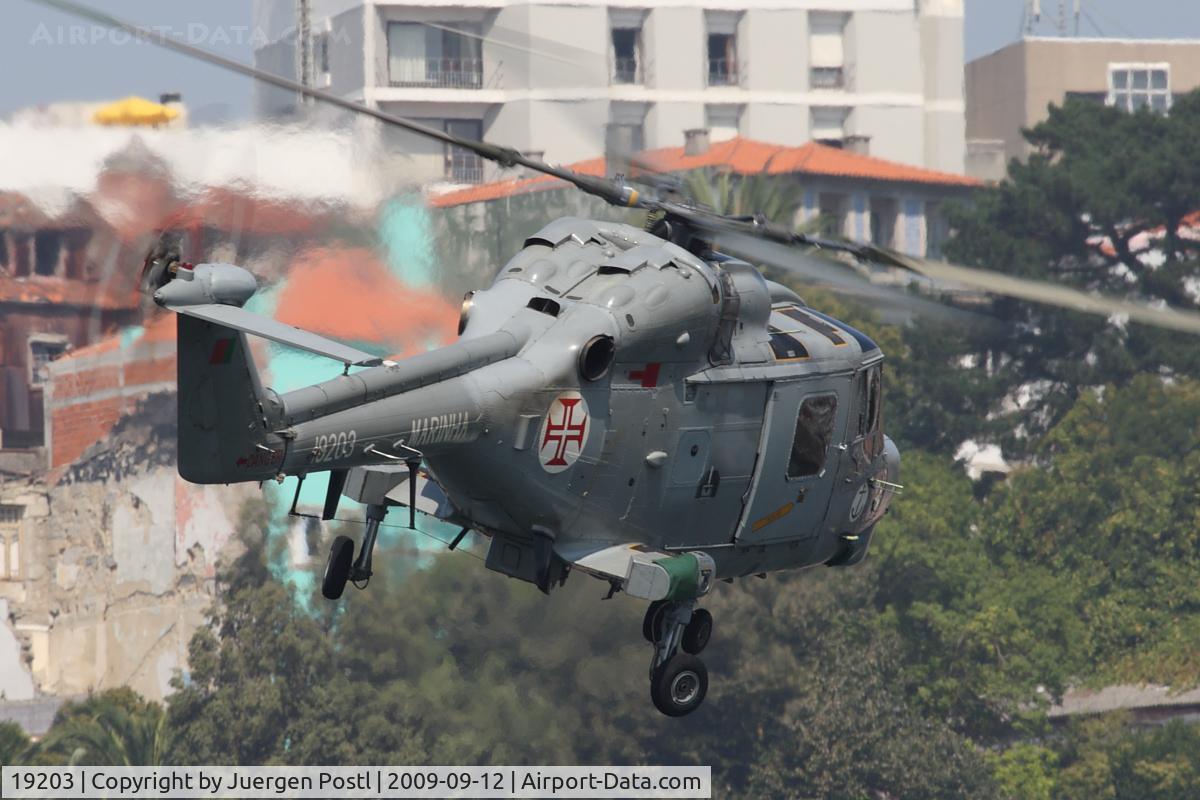 19203, 1993 Westland Super Lynx Mk.95 C/N 375, Red Bull Air Race Porto 2009 - Portugal Navy - Westland WG-13 Lynx Mk95