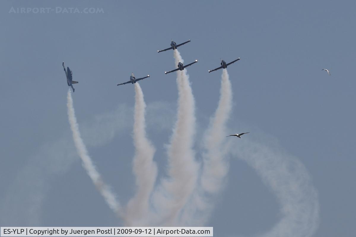 ES-YLP, Aero L-39 Albatros C/N 533620, Red Bull Air Race Porto 2009 - Aero L-39 Albatros