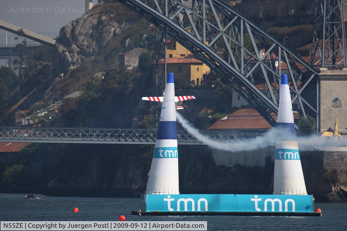 N55ZE, 2007 Zivko Edge 540 C/N 0040A, Red Bull Air Race Porto 2009 - Paul Bonhomme
