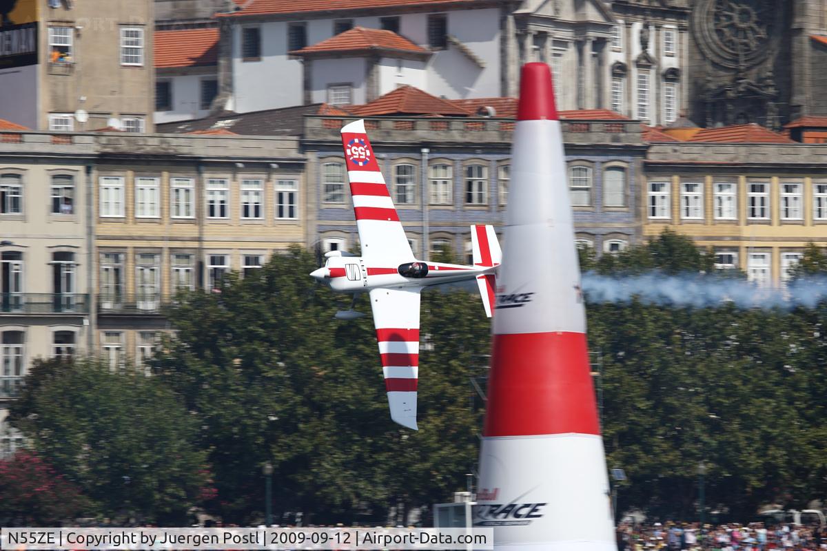 N55ZE, 2007 Zivko Edge 540 C/N 0040A, Red Bull Air Race Porto 2009 - Paul Bonhomme