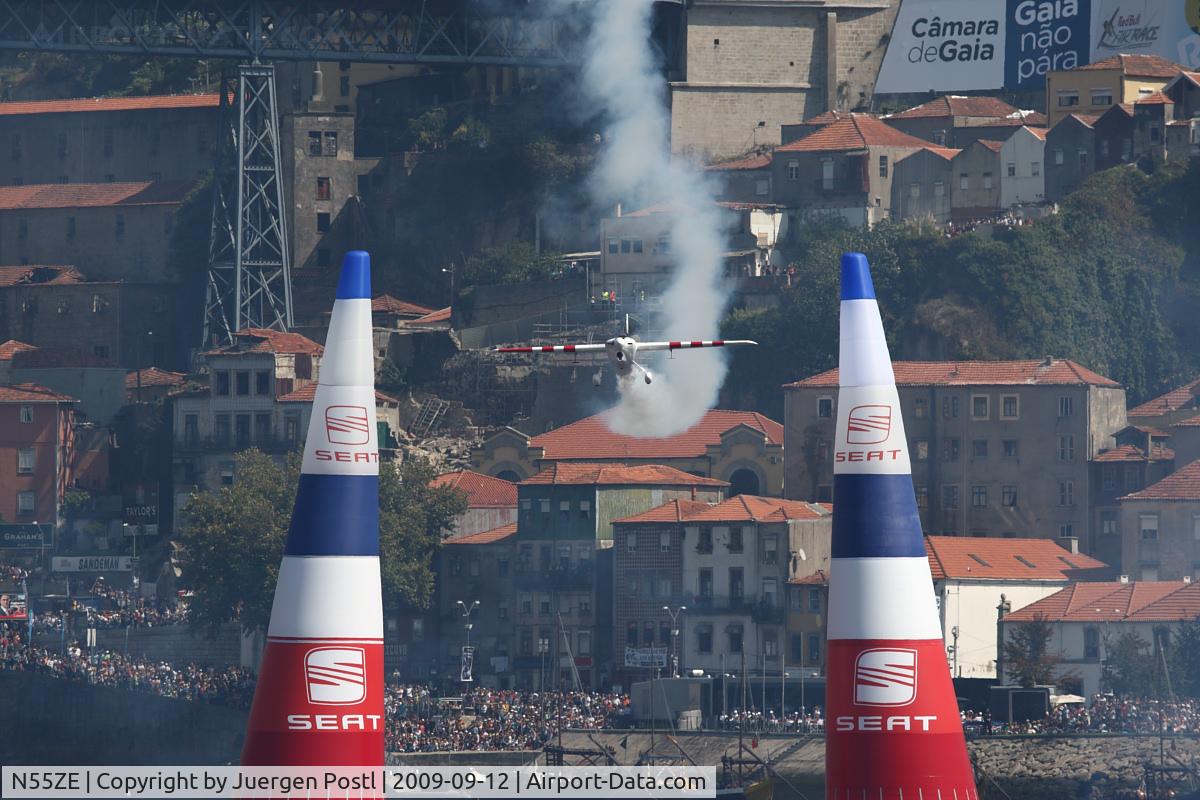 N55ZE, 2007 Zivko Edge 540 C/N 0040A, Red Bull Air Race Porto 2009 - Paul Bonhomme