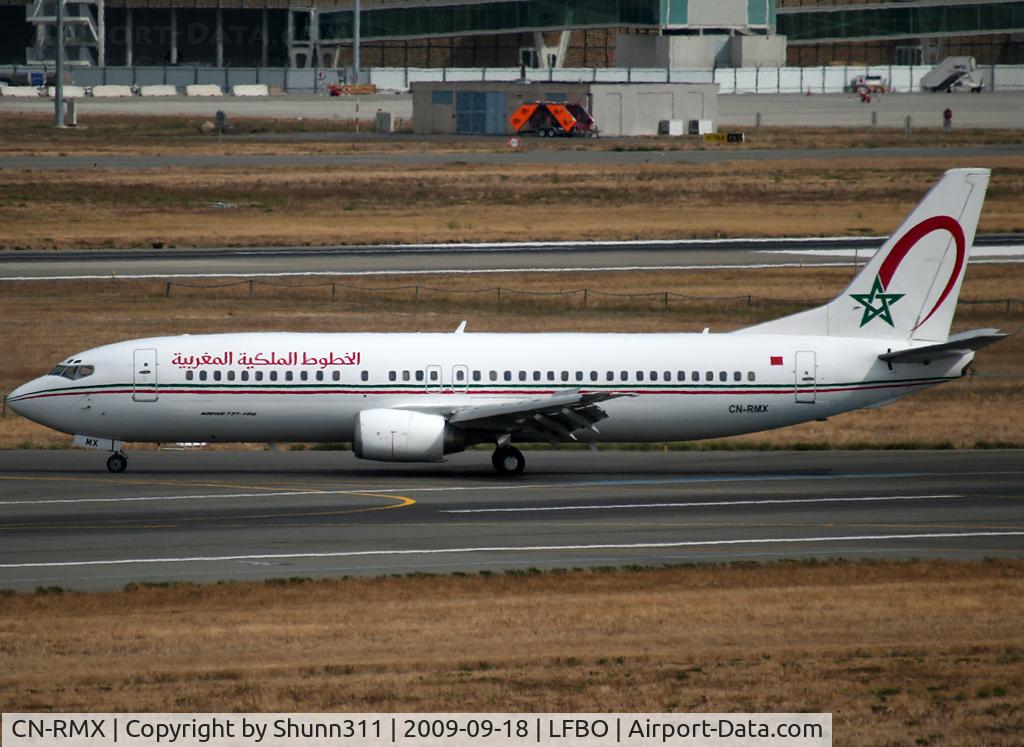 CN-RMX, 1992 Boeing 737-4B6 C/N 26526, Taxiing to the terminal...