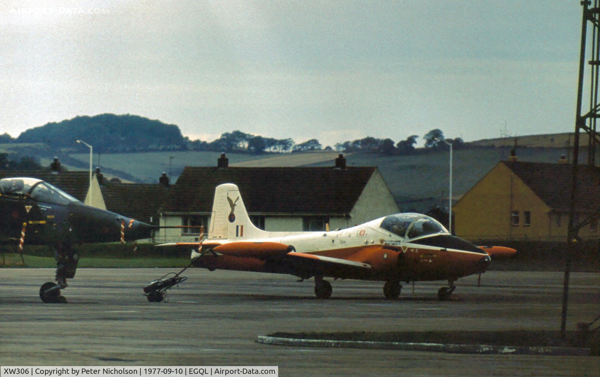 XW306, 1970 BAC 84 Jet Provost T.5B C/N EEP/JP/970, Jet Provost T.5B navigation trainer of 6 Flying Training School on display at the 1977 RAF Leuchars Airshow.