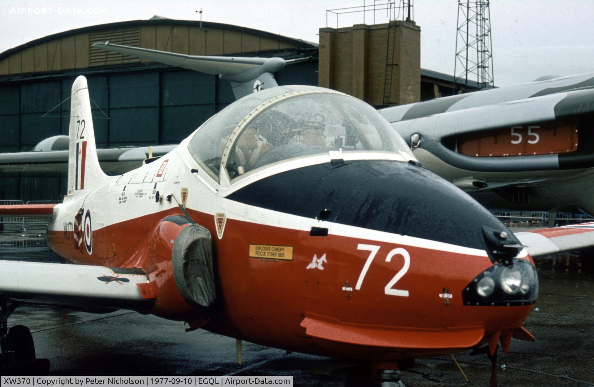 XW370, 1971 BAC 84 Jet Provost T.5A C/N EEP/JP/1020, Jet Provost T.5A of 1 Flying Training School at the 1977 RAF Leuchars Airshow.