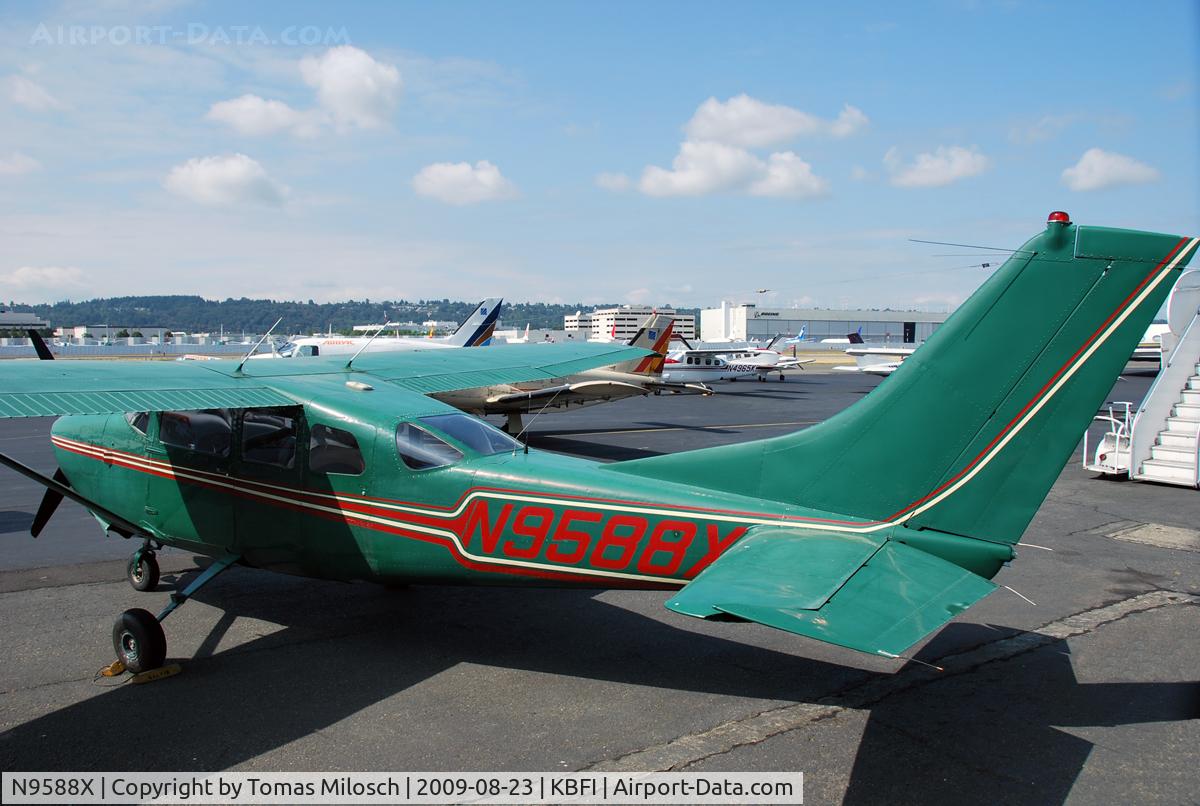 N9588X, 1962 Cessna 210B C/N 21057888, 